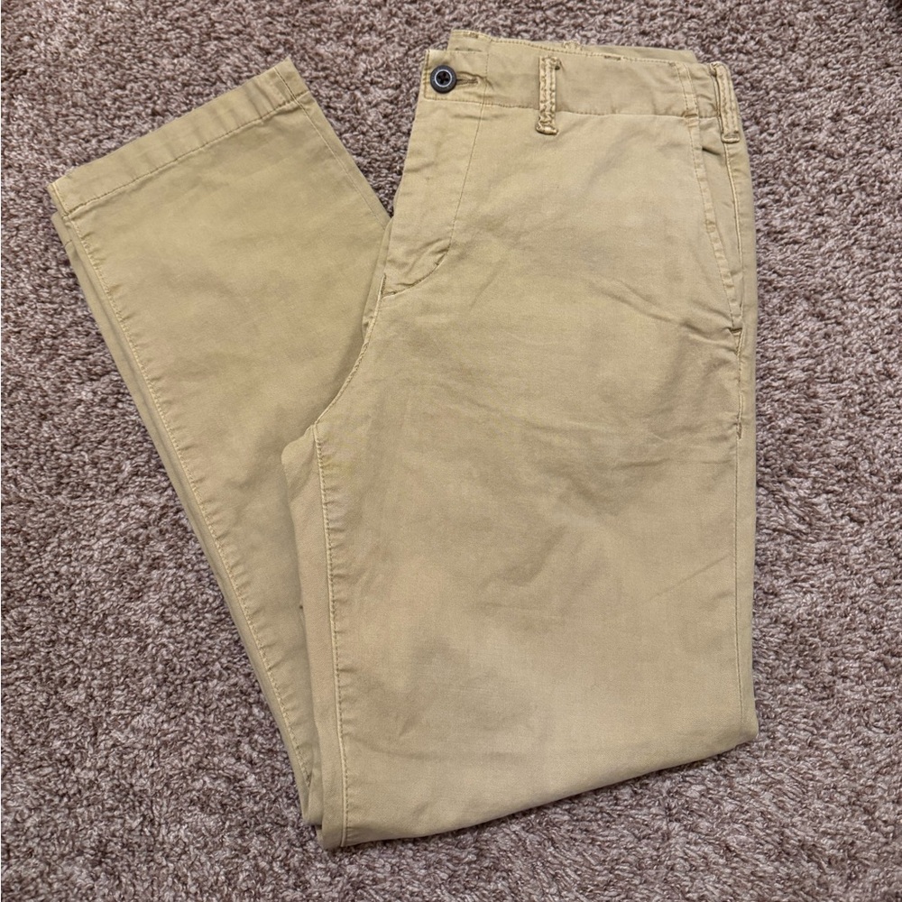 American Eagle Men’s Next Level Flex Khaki Pants